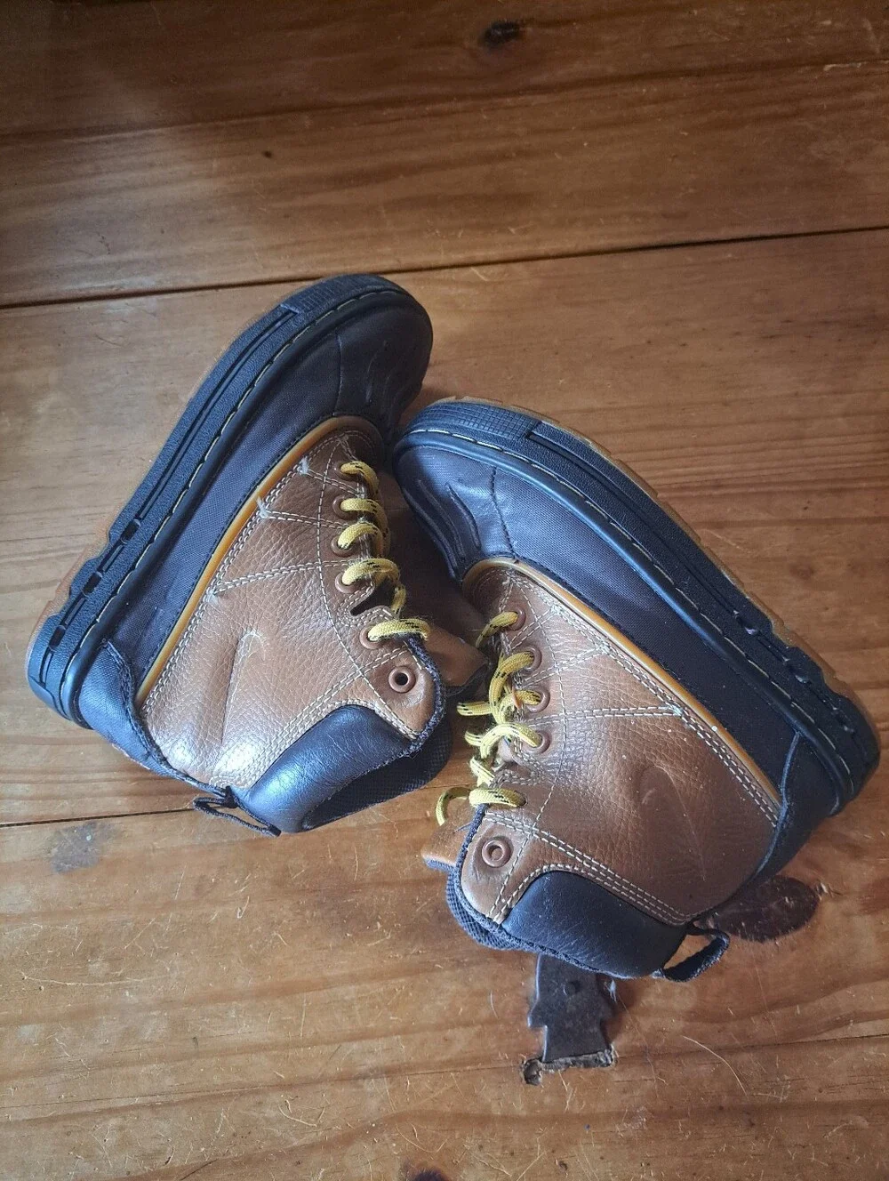 Nike ACG Woodside Waterproof Outdoor Boots Kids Size 12C Leather 415079-200
